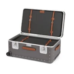 FPM Milano Bank Trunk On Wheels L -Luggage Pros Shop FPM Milano Bank Trunk on Wheels L 5