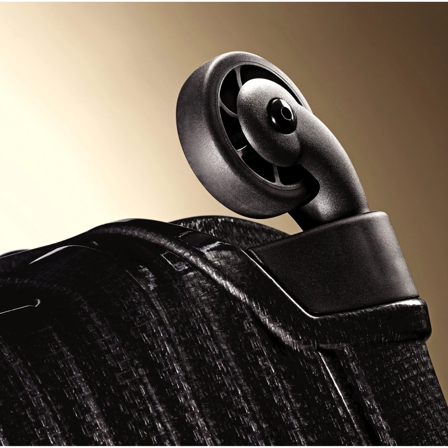 Hartmann InnovAire Medium Journey Spinner Hartmann InnovAire Medium Journey Spinner -Luggage Pros Shop Hartmann InnovAire Medium Journey Spinner 11