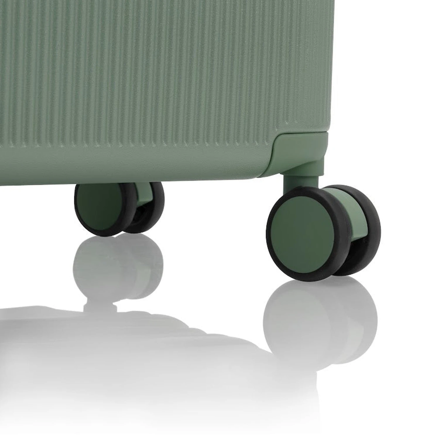 Heys Earth Tones 3 Piece Spinner Set Heys Earth Tones 3 Piece Spinner Set -Luggage Pros Shop Heys Earth Tones 3 Piece Spinner Set 9