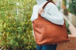 Piel Leather Laptop Hobo -Luggage Pros Shop Piel Leather Laptop Hobo 11