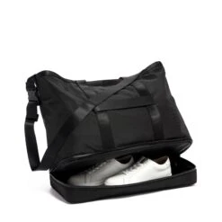 TUMI Alpha Carryall Tote -Luggage Pros Shop TUMI Alpha Carryall Tote 3