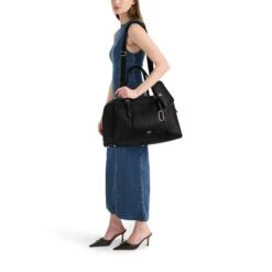 TUMI Voyageur Oaklynn Leather Weekender 6 TUMI Voyageur Oaklynn Leather Weekender -Luggage Pros Shop TUMI Voyageur Oaklynn Leather Weekender 5