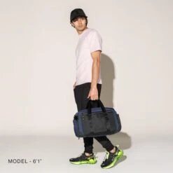 Travelpro Altitude Day-to-Day Duffel -Luggage Pros Shop Travelpro Altitude Day to Day Duffel 10