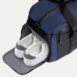 Travelpro Altitude Day-to-Day Duffel -Luggage Pros Shop Travelpro Altitude Day to Day Duffel 8