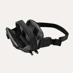 Travelpro Altitude Sling 2L 7 Travelpro Altitude Sling 2L -Luggage Pros Shop Travelpro Altitude Sling 2L 6